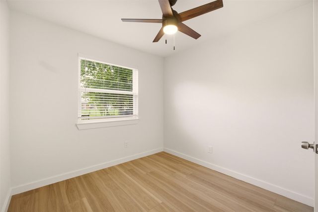 908 Isbell Road B, Fort Worth, TX 76114