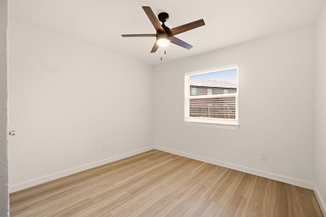 908 Isbell Road B, Fort Worth, TX 76114