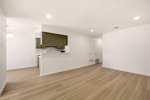 908 Isbell Road B, Fort Worth, TX 76114