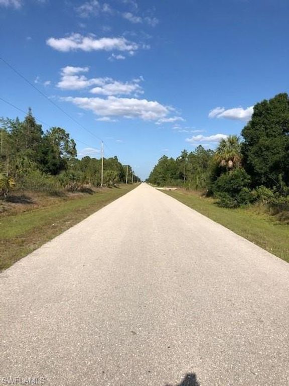 58th AVE NE, NAPLES, FL 34120 — photo 2