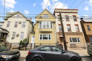 126 Grant Ave, Harrison Town, NJ 07029