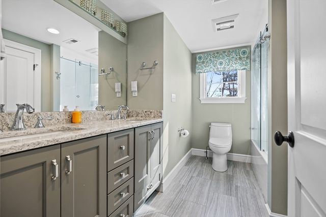 10 Hawthorne Rd, Winchester, MA 01890