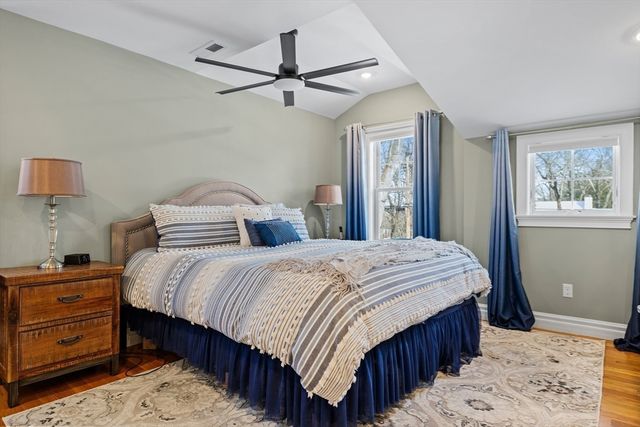 10 Hawthorne Rd, Winchester, MA 01890