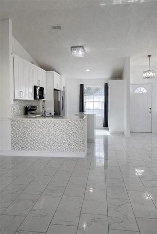 308 BENT WAY LANE, Lake Mary, FL 32746