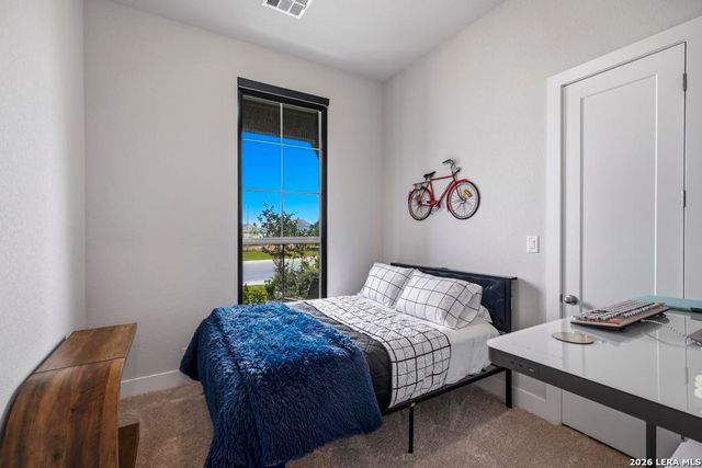163 Laurel Oak, Castroville, TX 78009