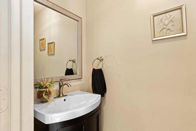 1215 Maple Bough Court, Sugar Land, TX 77479