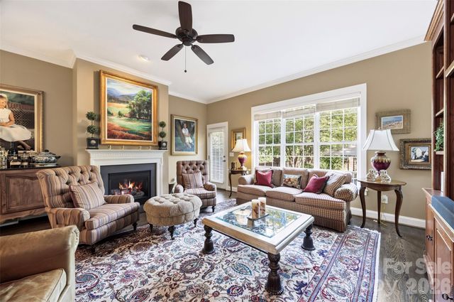 240 Hawthorne Park Avenue, Belmont, NC 28012