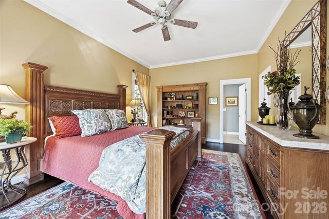 240 Hawthorne Park Avenue, Belmont, NC 28012