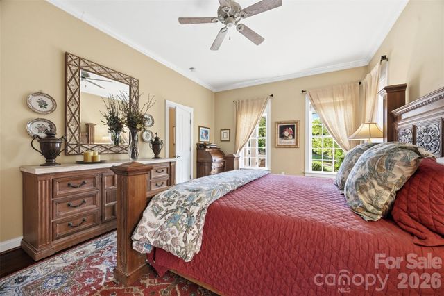 240 Hawthorne Park Avenue, Belmont, NC 28012