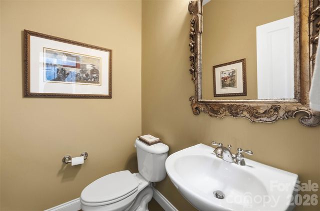 240 Hawthorne Park Avenue, Belmont, NC 28012