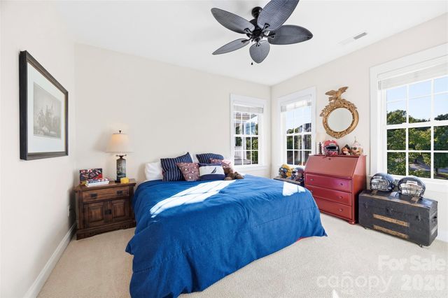 240 Hawthorne Park Avenue, Belmont, NC 28012