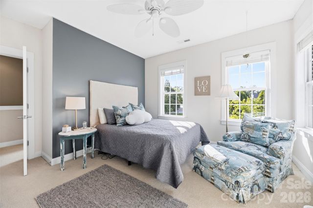 240 Hawthorne Park Avenue, Belmont, NC 28012