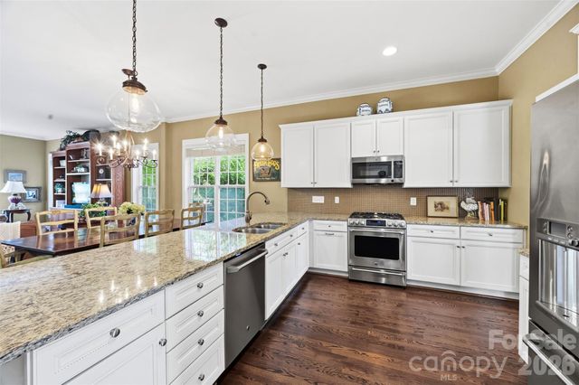 240 Hawthorne Park Avenue, Belmont, NC 28012