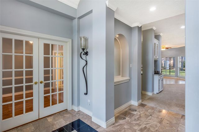 60 Fairfield Drive, Montgomery, TX 77356