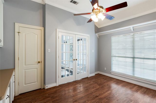 60 Fairfield Drive, Montgomery, TX 77356