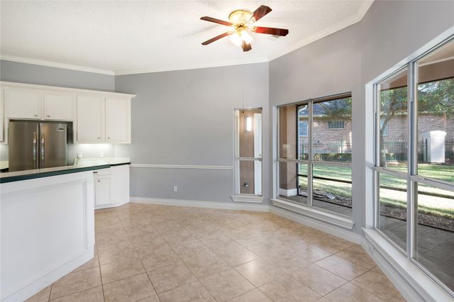 60 Fairfield Drive, Montgomery, TX 77356