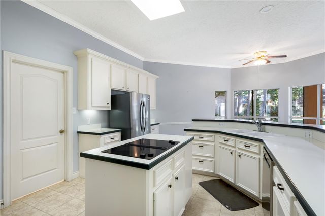 60 Fairfield Drive, Montgomery, TX 77356