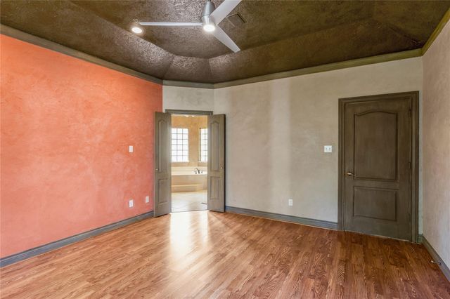 60 Fairfield Drive, Montgomery, TX 77356