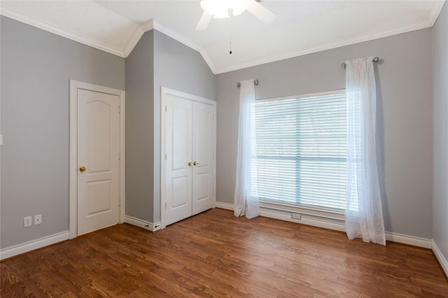 60 Fairfield Drive, Montgomery, TX 77356