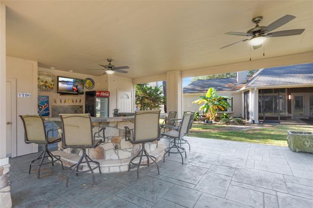 60 Fairfield Drive, Montgomery, TX 77356