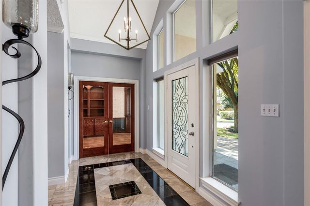 60 Fairfield Drive, Montgomery, TX 77356