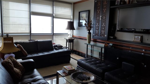 3101 S Ocean Drive 2104, Hollywood, FL 33019
