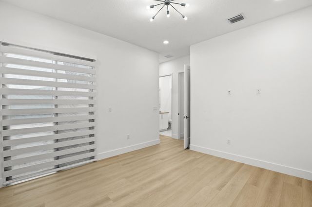 17094 Rainbow Falls Trail, Boca Raton, FL 33496