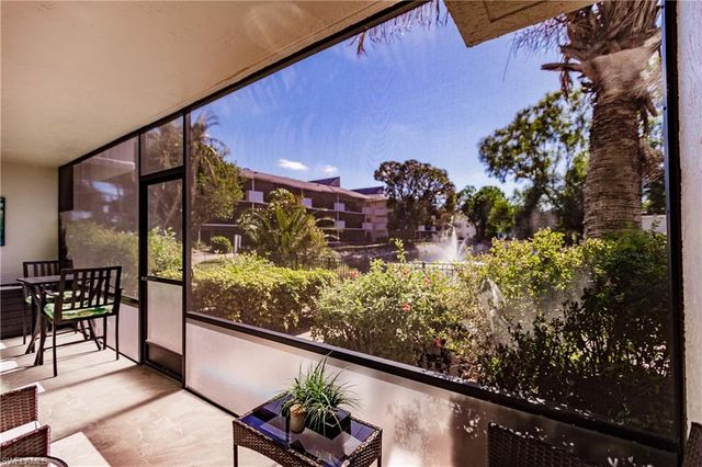 600 Neapolitan WAY 152, Naples, FL 34103