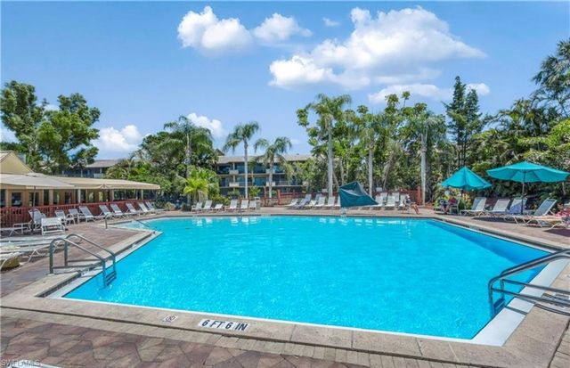 600 Neapolitan WAY 152, Naples, FL 34103