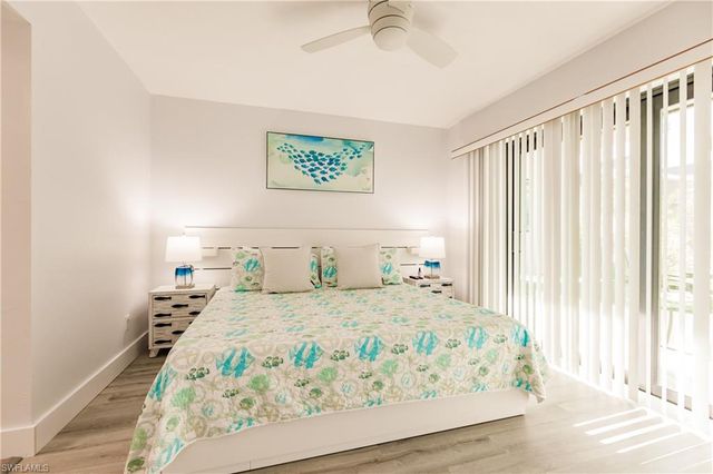 600 Neapolitan WAY 152, Naples, FL 34103