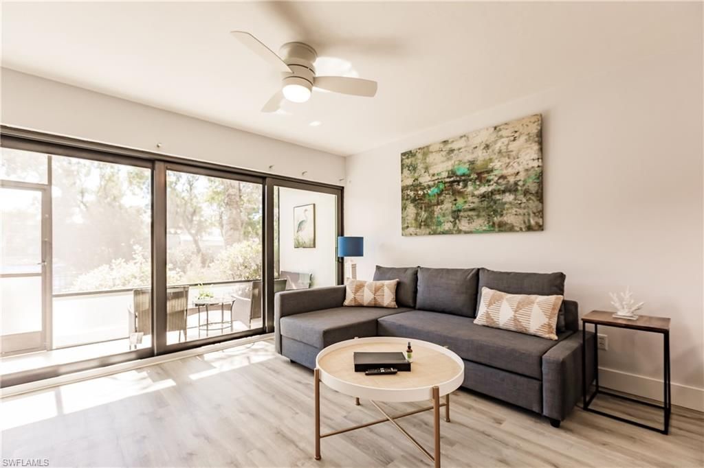 600 Neapolitan WAY 152, Naples, FL 34103