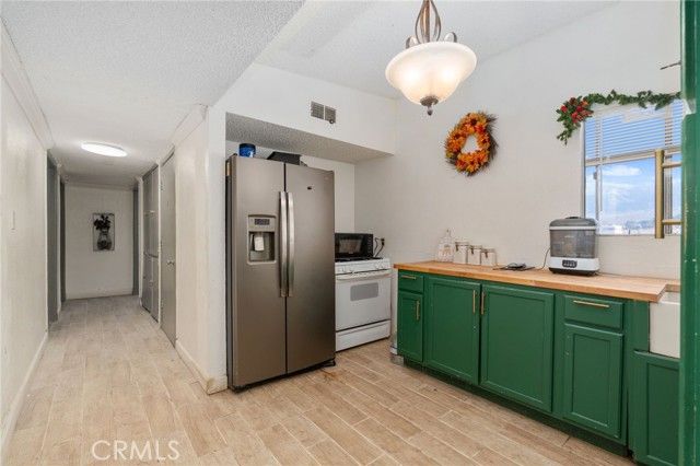 32111 State Highway 18, Lucerne Valley, CA 92356