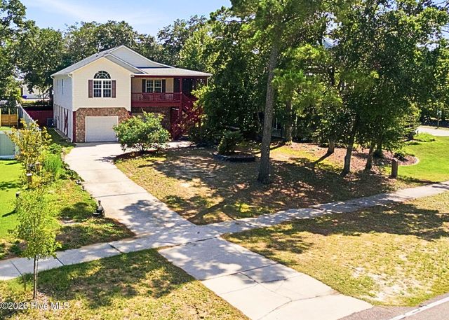 1805 W Oak Island Drive, Oak Island, NC 28465