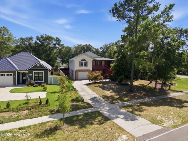 1805 W Oak Island Drive, Oak Island, NC 28465