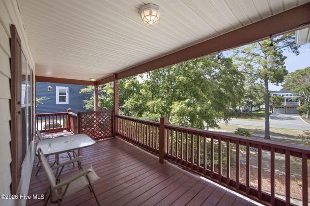 1805 W Oak Island Drive, Oak Island, NC 28465