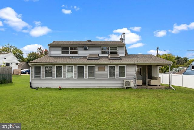 5 HARP RD, Levittown, PA 19056