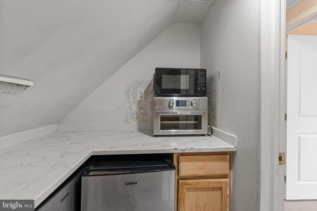 5 HARP RD, Levittown, PA 19056