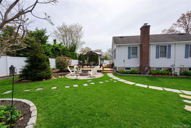 174 Trouville Road, Copiague, NY 11726