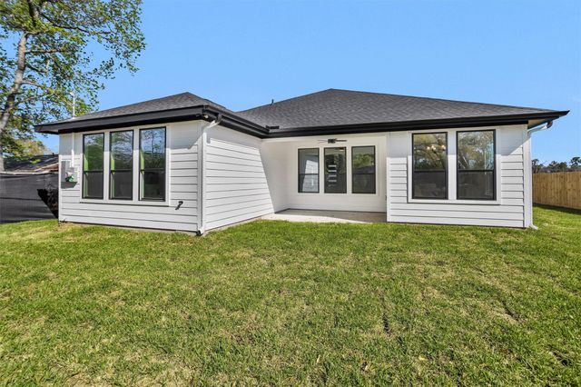 6334 Roughlock Street, Houston, TX 77016