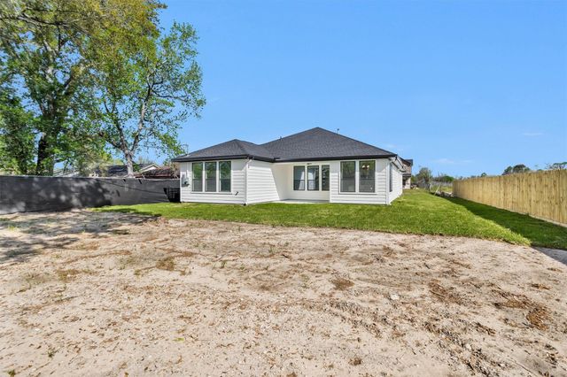 6334 Roughlock Street, Houston, TX 77016