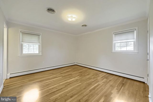 5757 WOODVILLE RD, Mount Airy, MD 21771