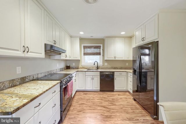 5757 WOODVILLE RD, Mount Airy, MD 21771
