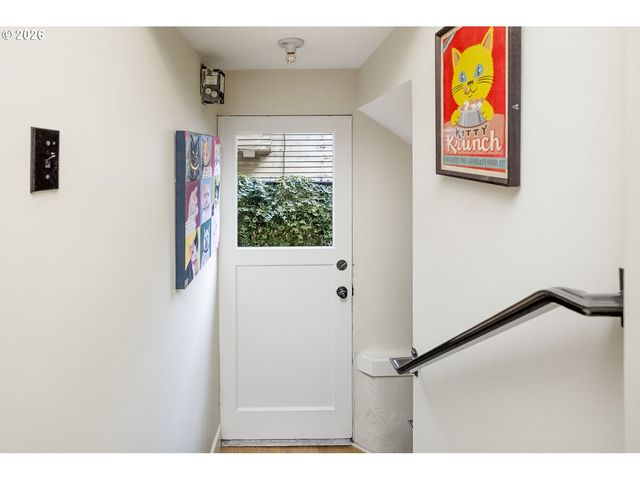 1307 Ne HANCOCK St, Portland, OR 97212