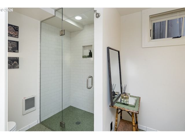 1307 Ne HANCOCK St, Portland, OR 97212