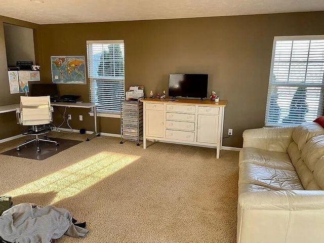 573 Brownstone Street, Holland City, MI 49423