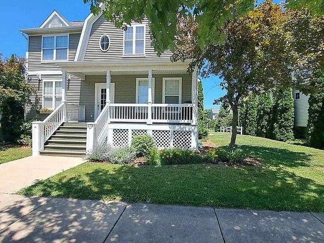 573 Brownstone Street, Holland City, MI 49423