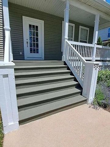 573 Brownstone Street, Holland City, MI 49423