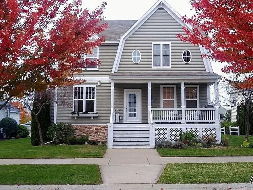 573 Brownstone Street, Holland City, MI 49423