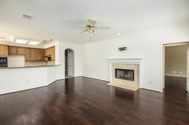 6219 Surfside Lane, Missouri City, TX 77459