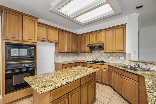 6219 Surfside Lane, Missouri City, TX 77459